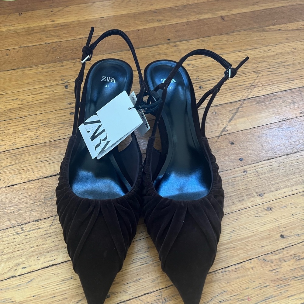 Brown velvet Zara kitten heels 41 NWT